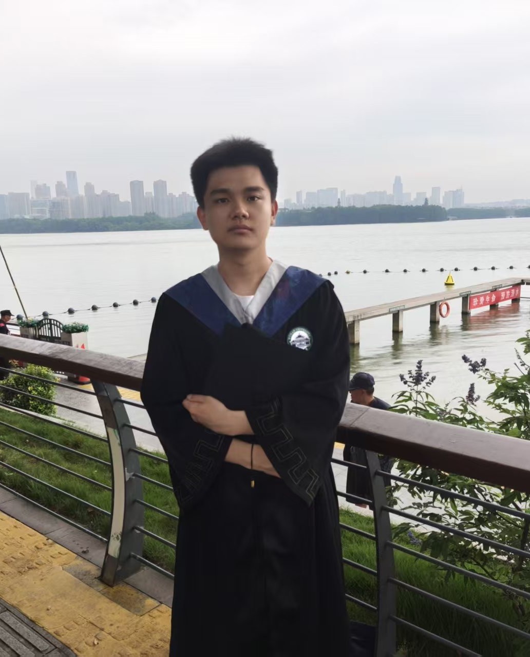 李洑漩拷贝.jpg